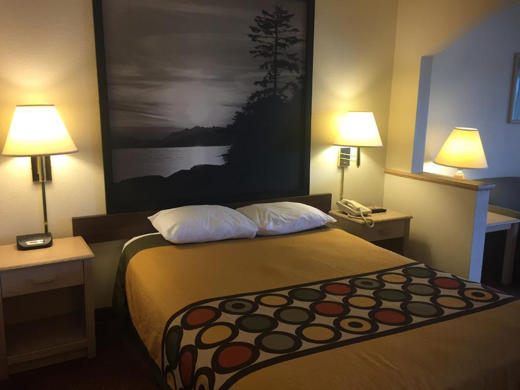 Super 8 By Wyndham Tx Hotel Jasper