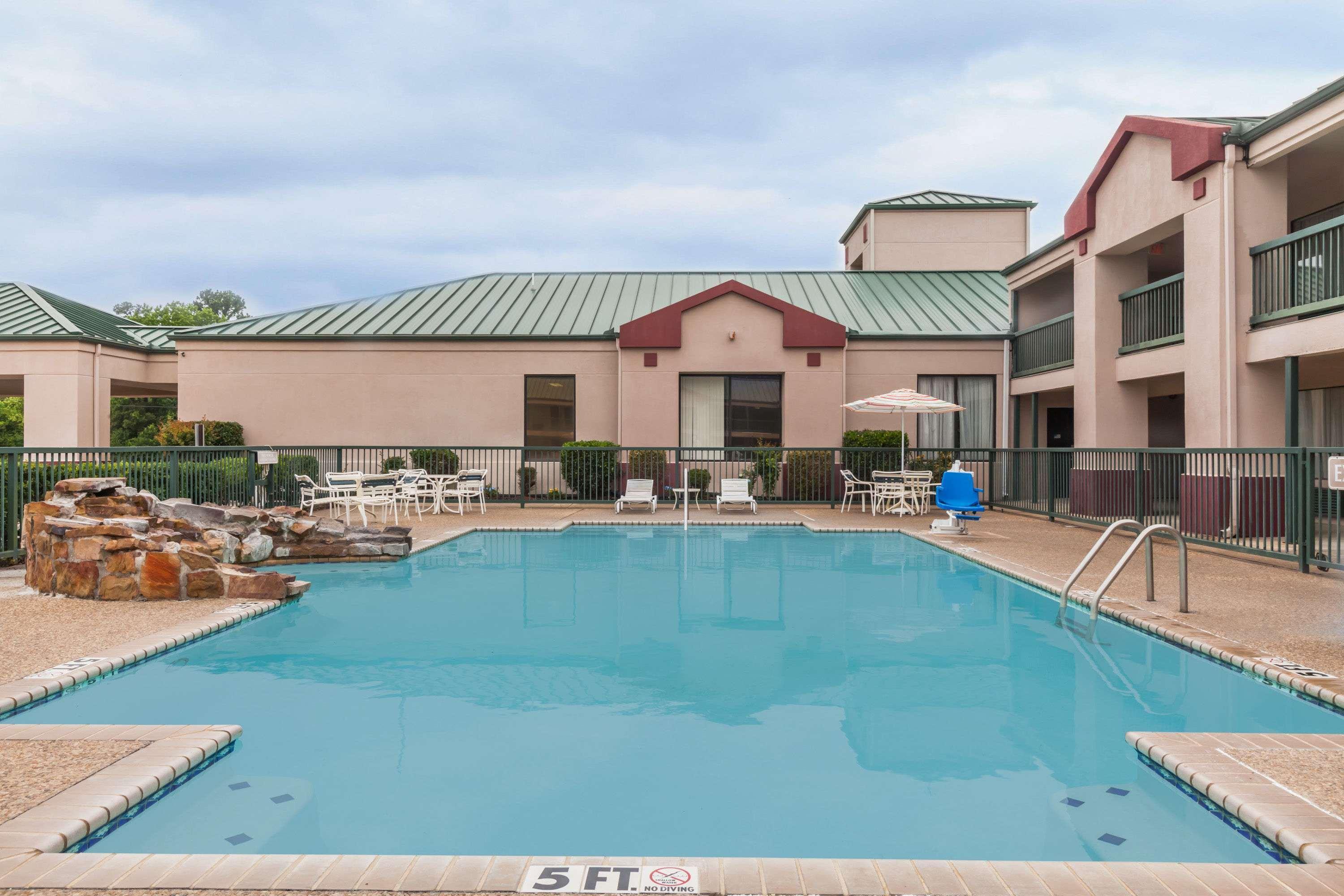 Super 8 By Wyndham Tx Hotel